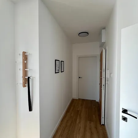 アパート Top Floor 2 Bedroom Narwik Bemowo *